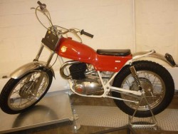 <span style="color: #ff0000;"><em><strong>Montesa</span> Cota-247</strong> </em> de 1968