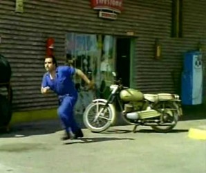 Una <span style="color: #ff0000;"><em><strong>Montesa</span> Brio 81 de 1957</strong></em> en 'La boda era a las doce' de 1964