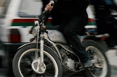 Una <span style="color: #ff0000;"><em><strong>Montesa</span> Cota 4RT</strong></em> en 'El ultimátum de Bourne', película de 2007.